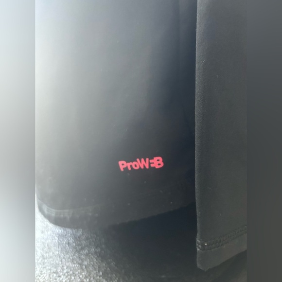 SPYDER ACTIVE 1/2 ZIP PERFORMANCE PULLOVER. Sz. L BLACK/RED. - Picture 6 of 9